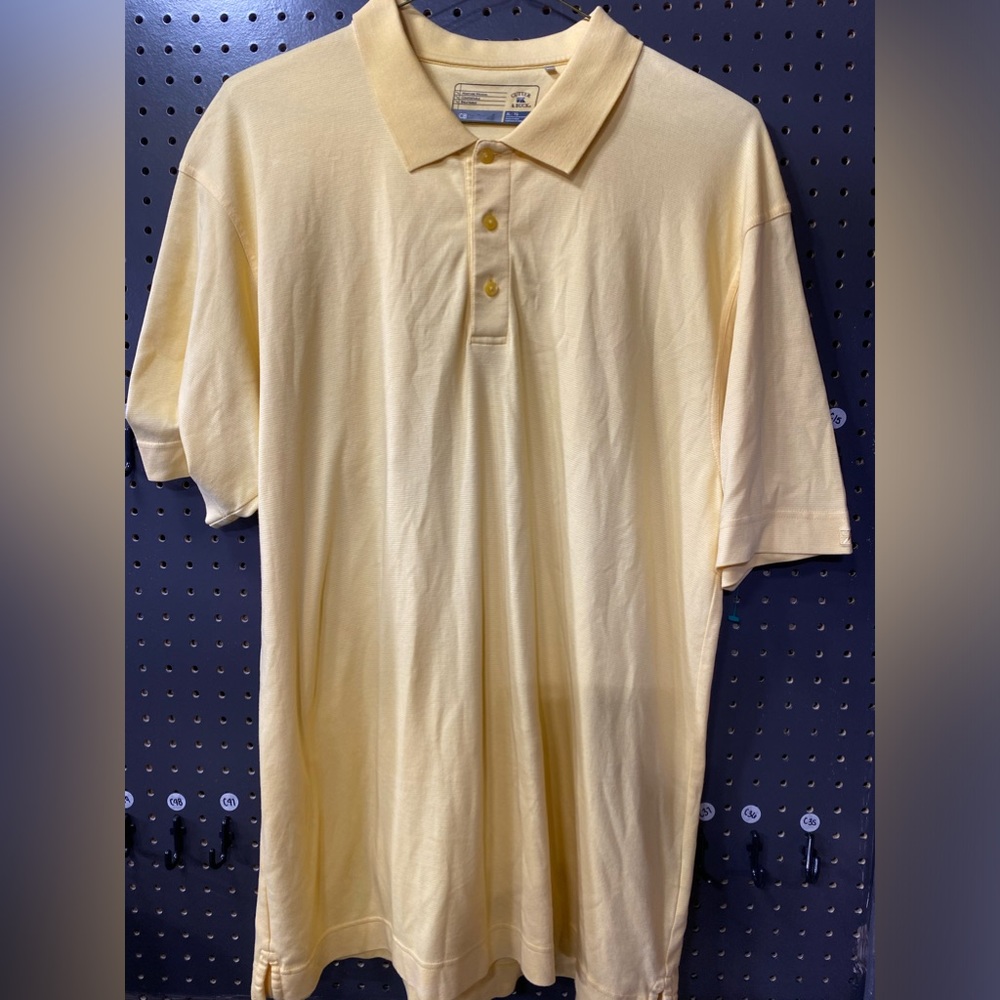 Men’s Cutter and Buck XL polo 74% Pima cotton 26% micro polyester used